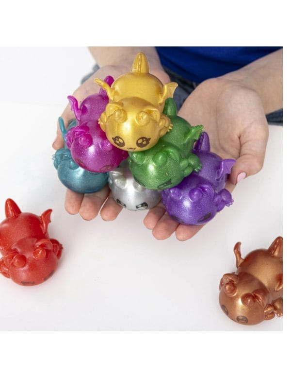 Aphmau MeeMeow Mystery Squishy Figures; Series 4 - Image 3